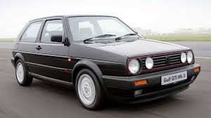 Si hoy pudiera conducir, saldría en un... Volkswagen Golf GTI Mk2